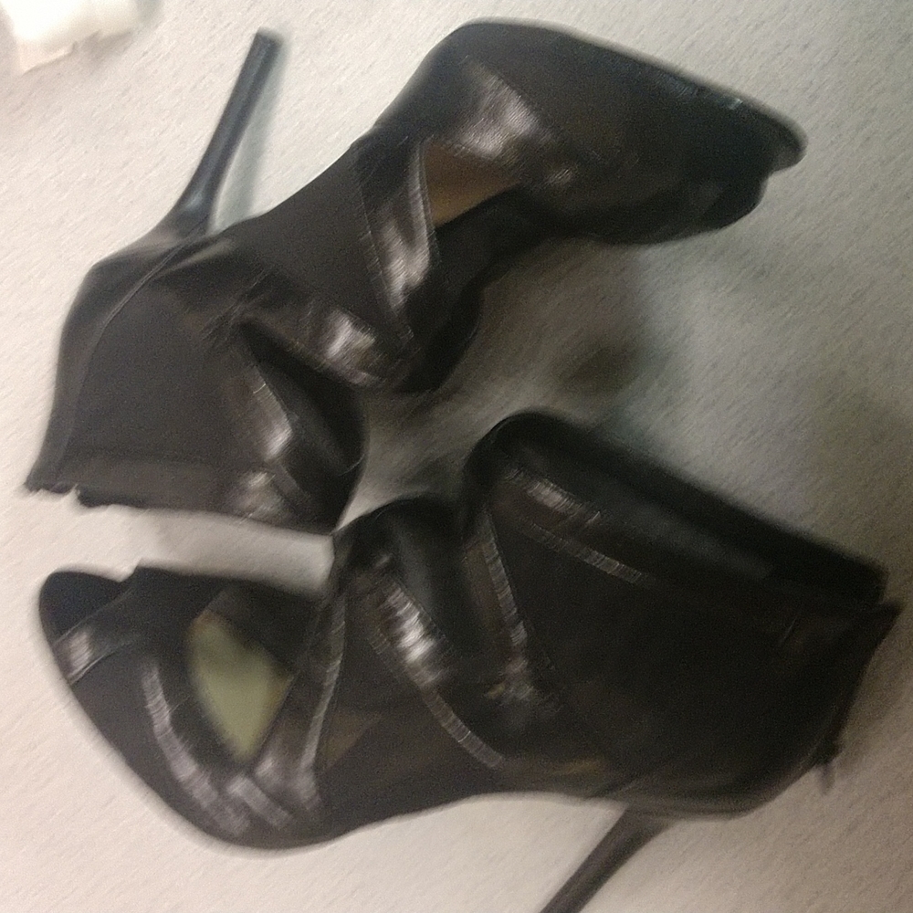 Gianni Bini Brand Black Genuine Leather Stiletto Ankle Boots With 4 Inch Heels